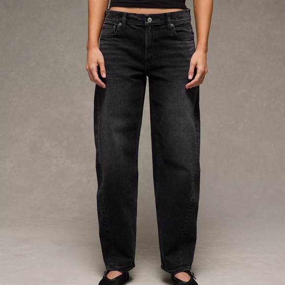 American Eagle Stretch Barrel Jean in Black - Picture 1 of 5